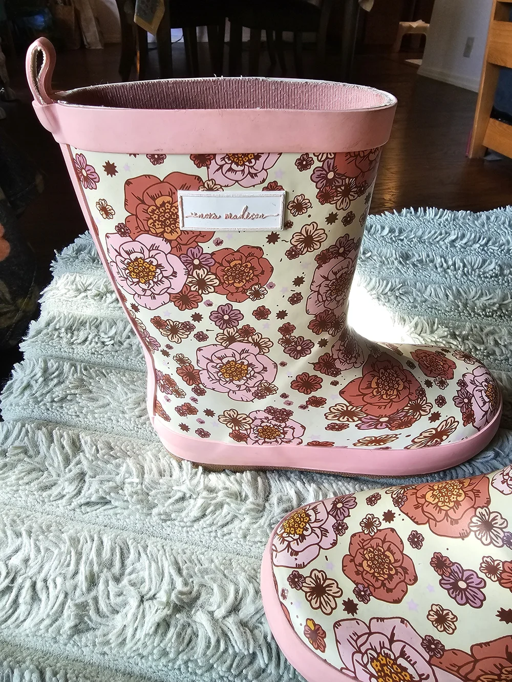 Nora Madison Boutique Retro Floral Print Rain Boots- Girl Size 1